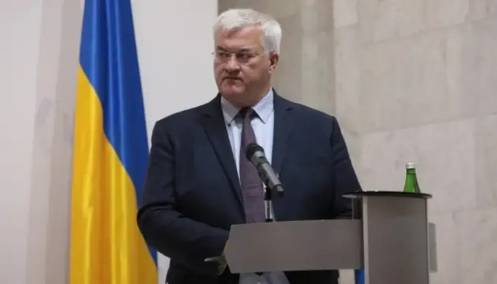 Україна й Філіппіни активізують дипломатичний курс: Сибіга та Лазаро провели переговори