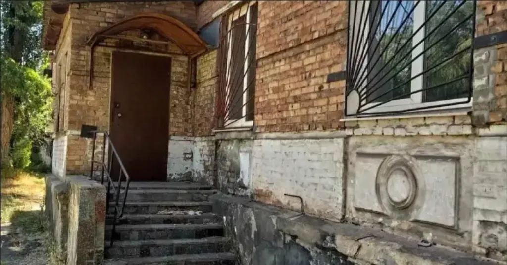 У Кривому Розі на аукціон виставили нежитлове приміщення в багатоповерхівці