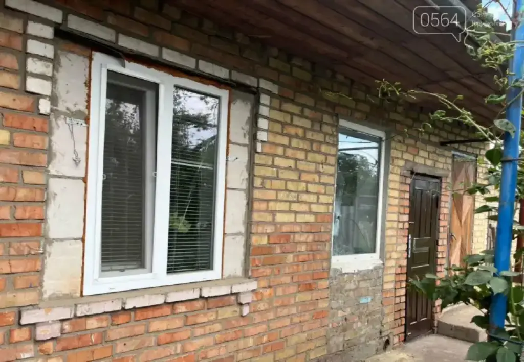Атаки дронами і артилерією: на Дніпропетровщині загинув чоловік, є поранені