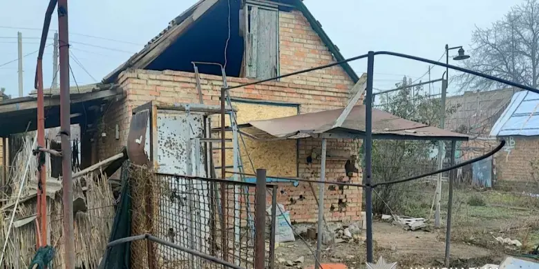 Атаки з повітря і артилерії: поліція фіксує наслідки ударів по громадах Дніпропетровщини