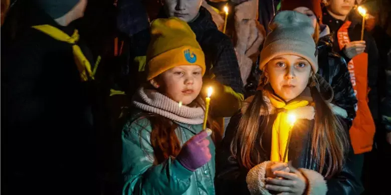 Криворіжці отримали Вифлеємський вогонь миру від місцевих пластунів