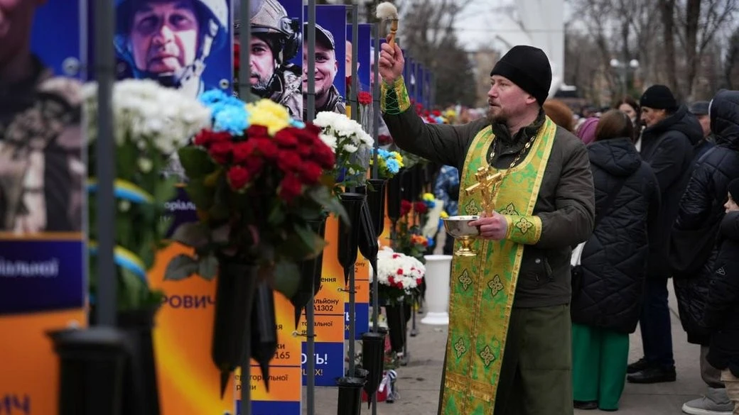 У Кривому Розі з’явилася нова Алея Слави: 316 імен героїв України