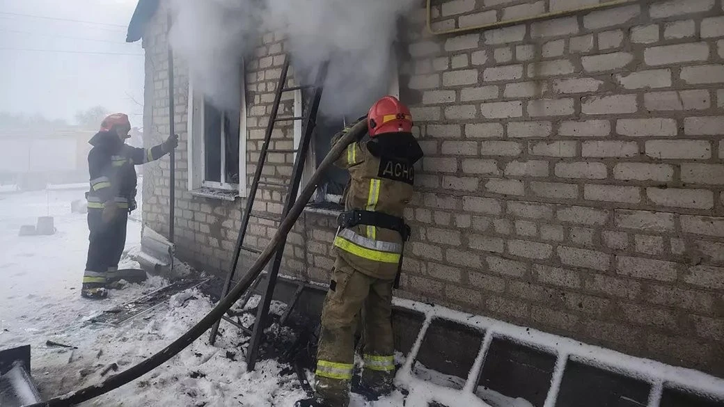 Пожежа в оселі на Синельниківщині забрала життя подружжя