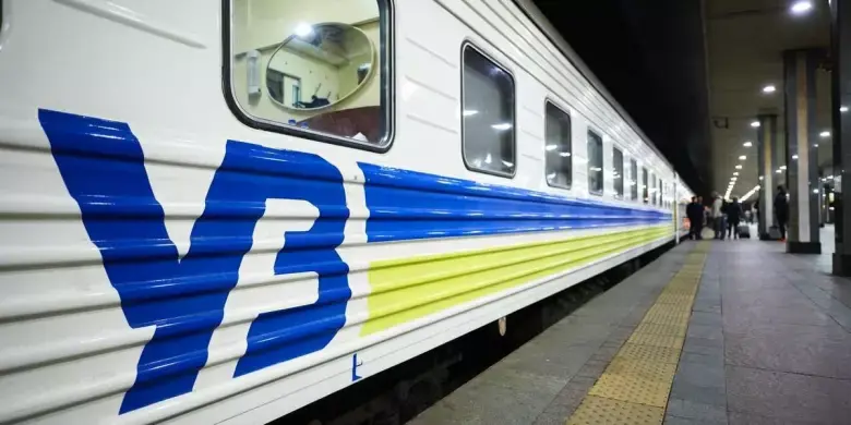 Укрзалізниця оновлює графік: продаж квитків відкриють після 8 січня