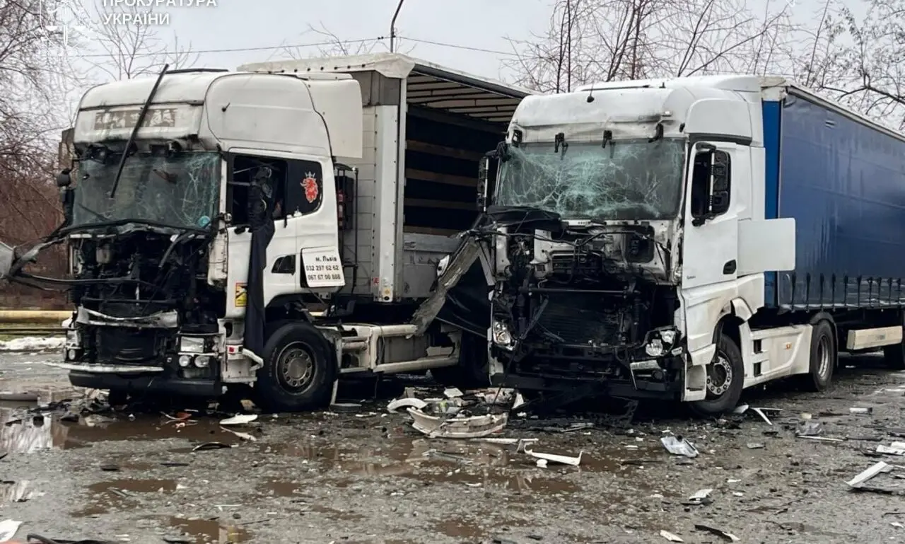 Поранені цивільні та руйнування: обстріли Дніпропетровщини 6 січня