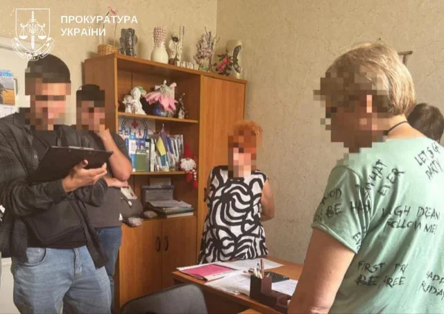 Схеми з фальшивими довідками: лікарку з Кривого Рогу та її спільника скеровано до суду