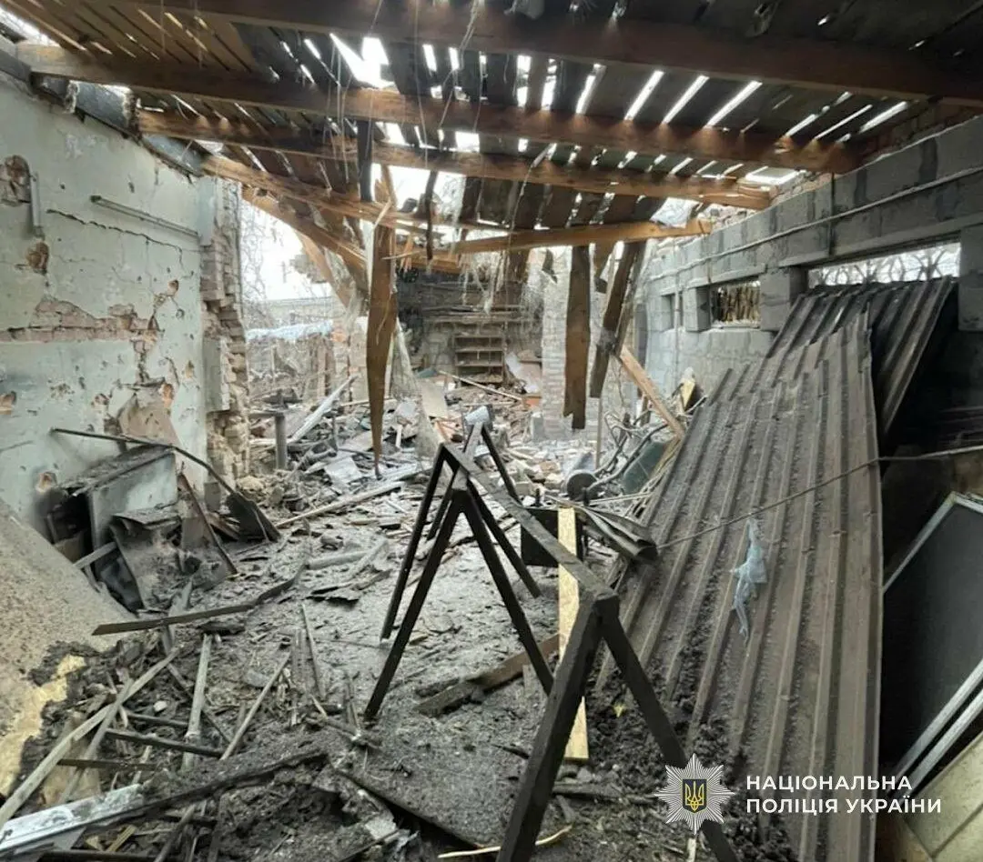 Нікопольщина під масованим вогнем: за добу окупанти здійснили десятки атак по житлових кварталах