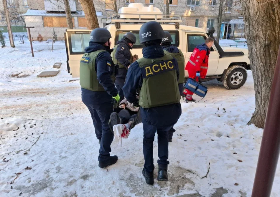 Сім постраждалих і сотні пошкоджень: атаки росіян на Дніпропетровщину