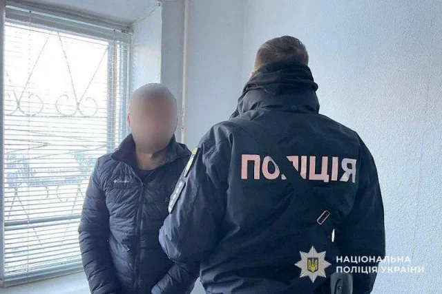 У Кривому Розі затримали чоловіка, якого підозрюють у серії майнових злочинів
