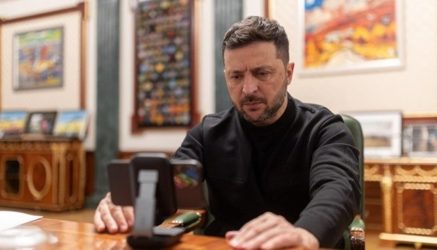 Київ та Пномпень посилюють політичний діалог: Зеленський провів перемовини з Хун Сеном