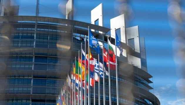 Торгівля людьми під виглядом рекрутингу: Європарламент відреагував на вербування іноземців Росією