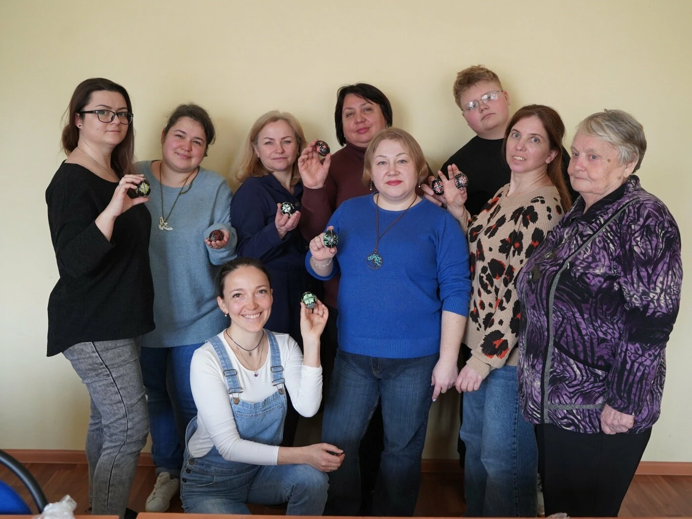 У Кривому Розі відродили стародавні традиції: як працює нова майстерня з писанкарства