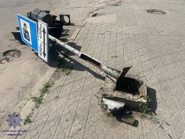 У Кривому Розі знайшли водія, чия вантажівка знесла світлофор
