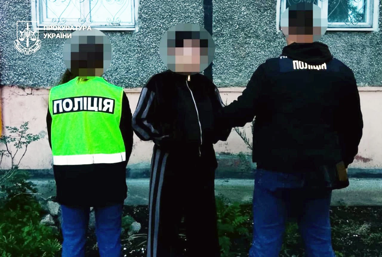 Психотропний трафік у посилках з їжею: судитимуть наркоділків із Дніпропетровщини