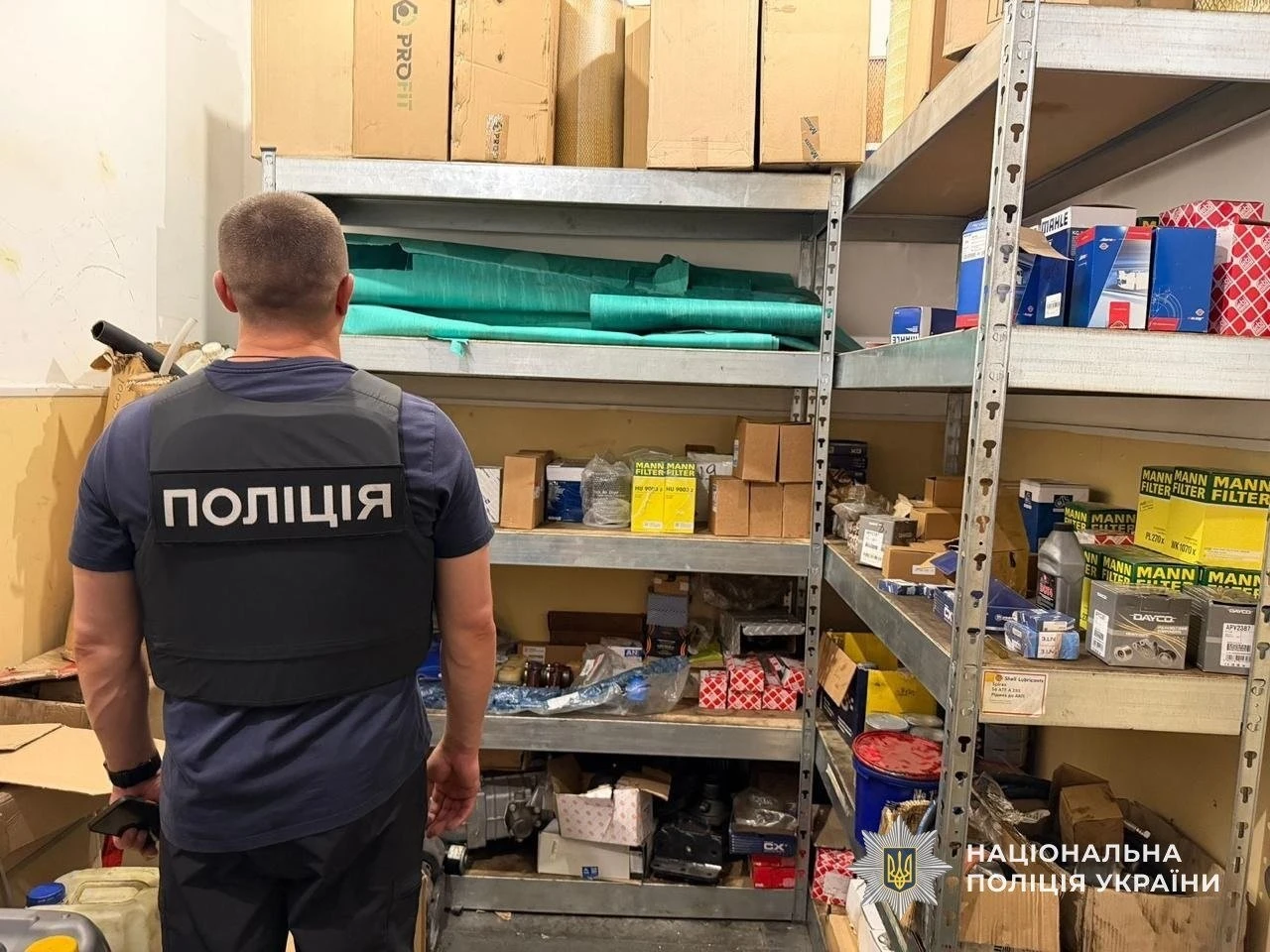 Масштабний обшук у Кривому Розі: чиновники та бізнес нажилися на ремонті автобусів