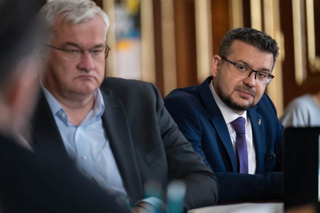 Рішення щодо Волині та нові дозволи на ексгумацію: Зеленський оголосив про перезавантаження відносин із Польщею